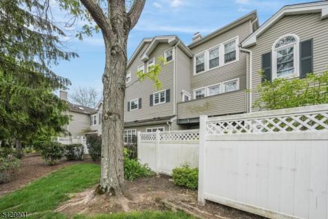 7 Witherspoon Court Morris NJ 07960