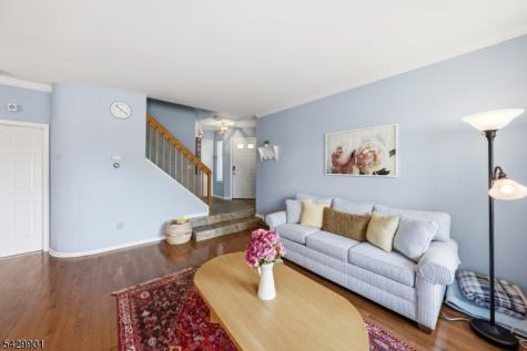 7 Witherspoon Court Morris NJ 07960