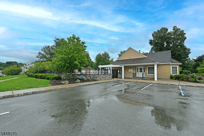 6 Erin Way Lincoln Park NJ 07035