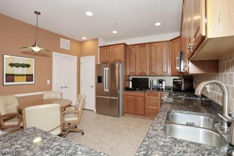 3118 Warrens Way Wanaque NJ 07465
