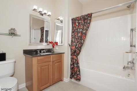 3118 Warrens Way Wanaque NJ 07465