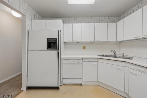 1 Peabody Court Teaneck NJ 07666