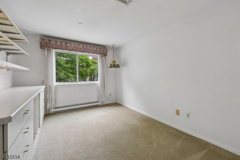 1 Peabody Court Teaneck NJ 07666