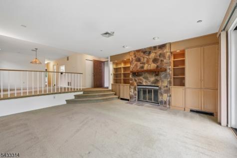 1 Peabody Court Teaneck NJ 07666