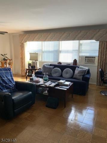 39 E 39th Street Paterson NJ 07514