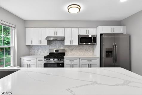 61 Freemont Court Franklin NJ 08873