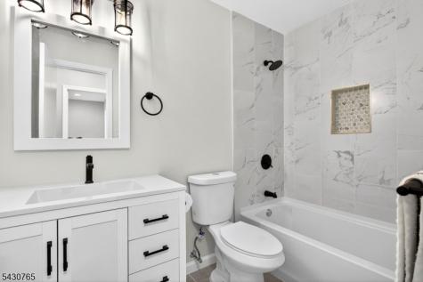 61 Freemont Court Franklin NJ 08873