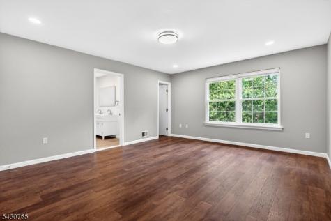 61 Freemont Court Franklin NJ 08873