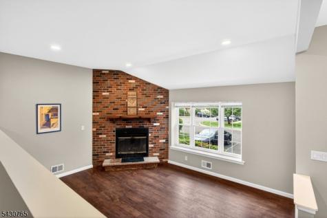61 Freemont Court Franklin NJ 08873