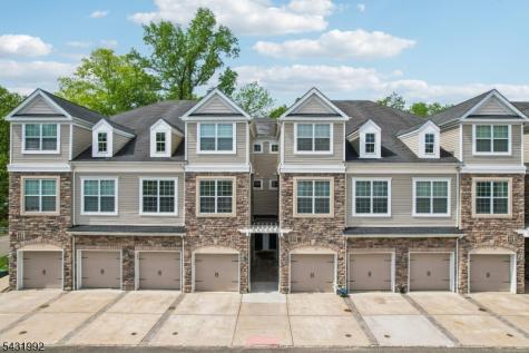 605 Lopez Lane Morris Plains NJ 07950