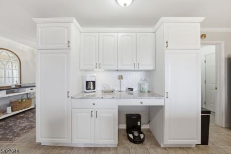 38 Bourne Circle Hardyston NJ 07419