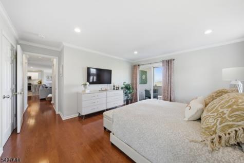 38 Bourne Circle Hardyston NJ 07419