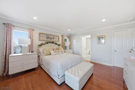 38 Bourne Circle Hardyston NJ 07419