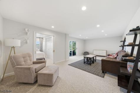38 Bourne Circle Hardyston NJ 07419