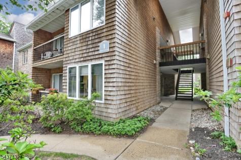 1 Tulip Crescent Little Falls NJ 07424