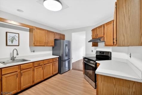 3 Whitehall Court Hillsborough NJ 08844