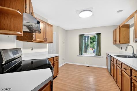 3 Whitehall Court Hillsborough NJ 08844