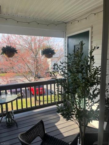 692 Honeybrook Circle Lopatcong NJ 08886