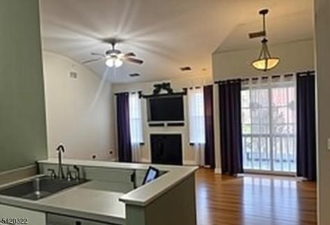692 Honeybrook Circle Lopatcong NJ 08886