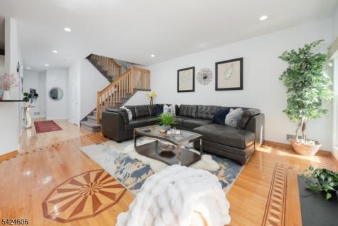 20 Pine Valley Road Livingston NJ 07039