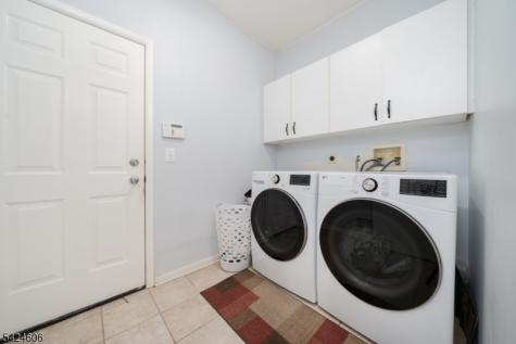 20 Pine Valley Road Livingston NJ 07039