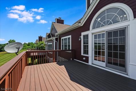 9 Rockhall Court Hardyston NJ 07419