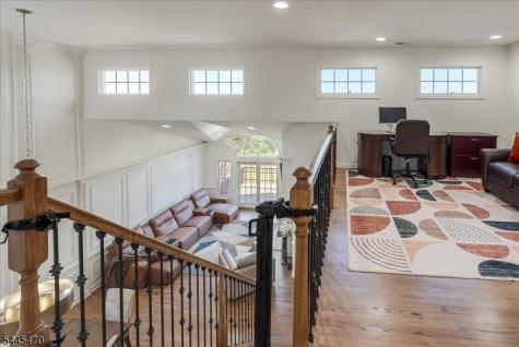 9 Rockhall Court Hardyston NJ 07419