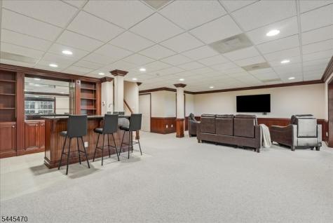 9 Rockhall Court Hardyston NJ 07419