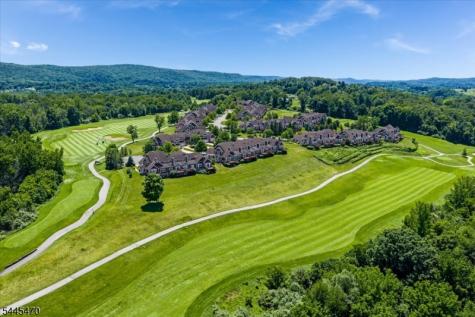 9 Rockhall Court Hardyston NJ 07419