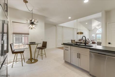 9 Rockhall Court Hardyston NJ 07419