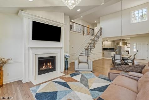 9 Rockhall Court Hardyston NJ 07419