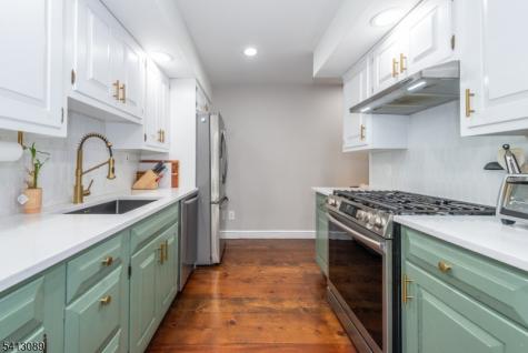 5 Murray Hill Square New Providence NJ 07974