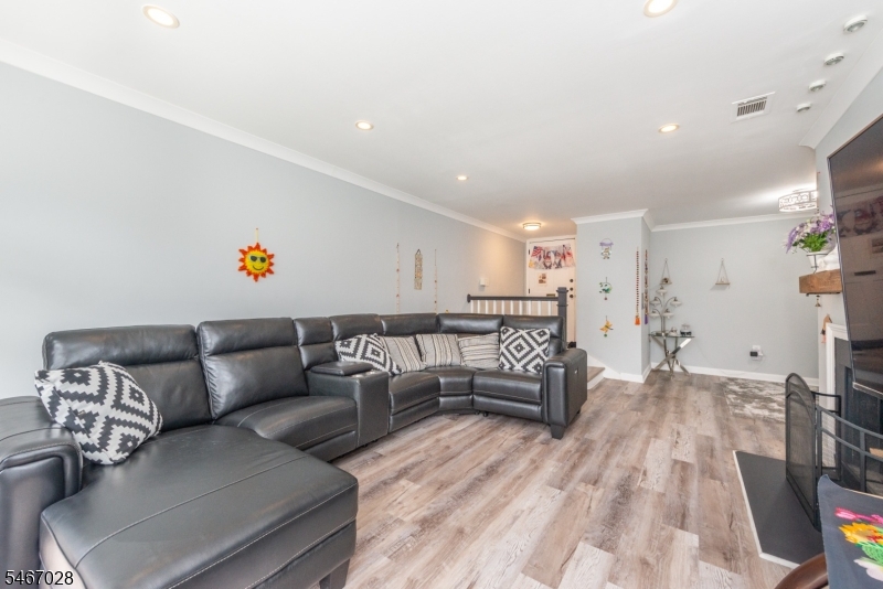 323 Gill Lane Woodbridge NJ 08830