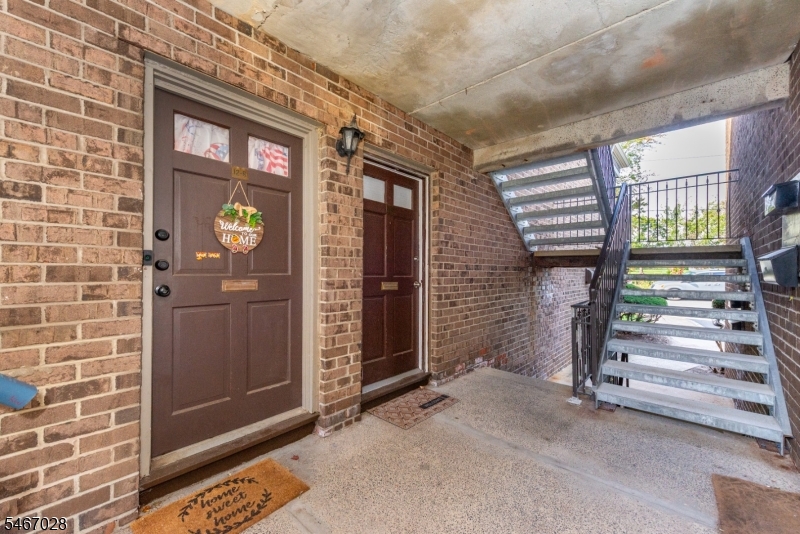 323 Gill Lane Woodbridge NJ 08830