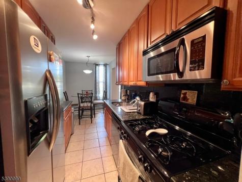 14 River Nutley NJ 07110