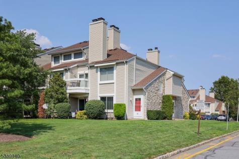 90 Farnham Square Sayreville NJ 08859