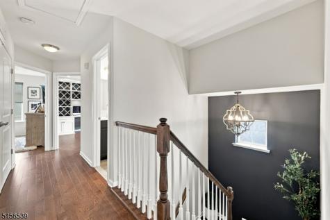 18 Blazingstar Way Allamuchy NJ 07840