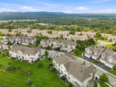 18 Blazingstar Way Allamuchy NJ 07840