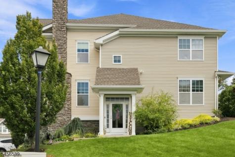 18 Blazingstar Way Allamuchy NJ 07840