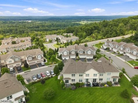 18 Blazingstar Way Allamuchy NJ 07840
