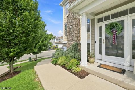18 Blazingstar Way Allamuchy NJ 07840