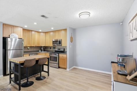808 Breckenridge Drive Branchburg NJ 08876