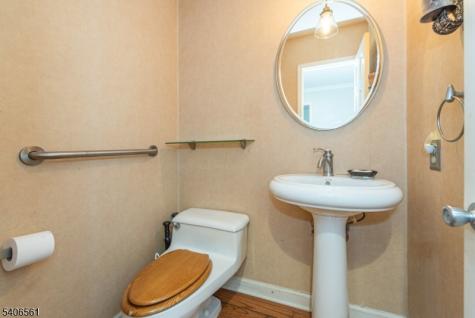 209 Cerrutti Court West Orange NJ 07052