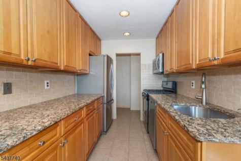355 River Road Nutley NJ 07110