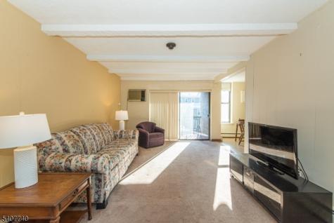 355 River Road Nutley NJ 07110