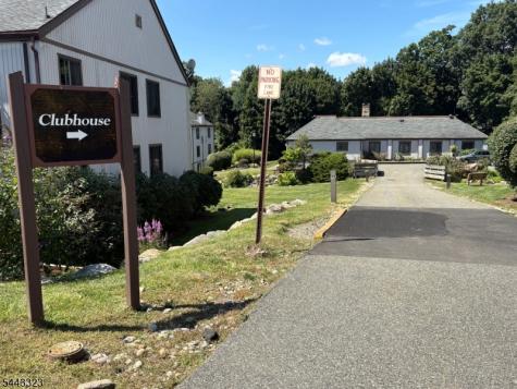 569 Dell Place Stanhope NJ 07874