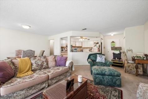 73 Drake Lane Roxbury NJ 07852