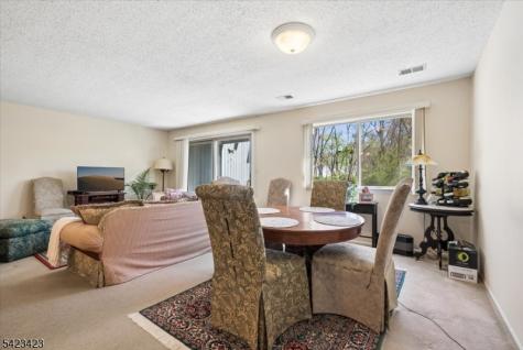 73 Drake Lane Roxbury NJ 07852