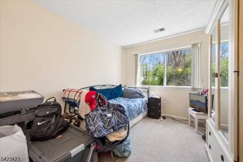 73 Drake Lane Roxbury NJ 07852