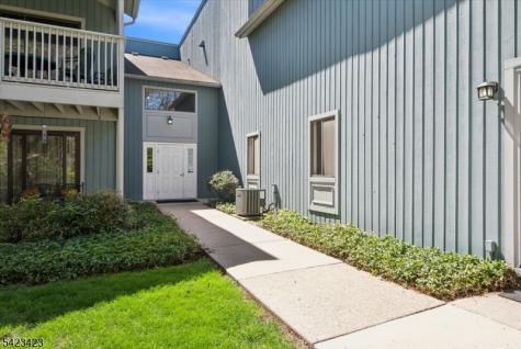 73 Drake Lane Roxbury NJ 07852